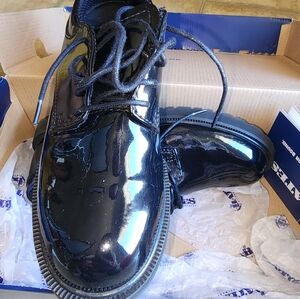 Bates brand black shoes size 7.5
